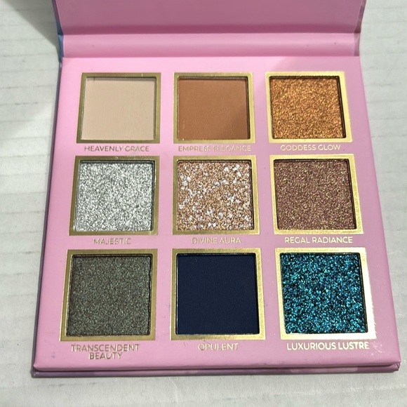 ELOISE Goddess Pigment Palette - Picture 6 of 6